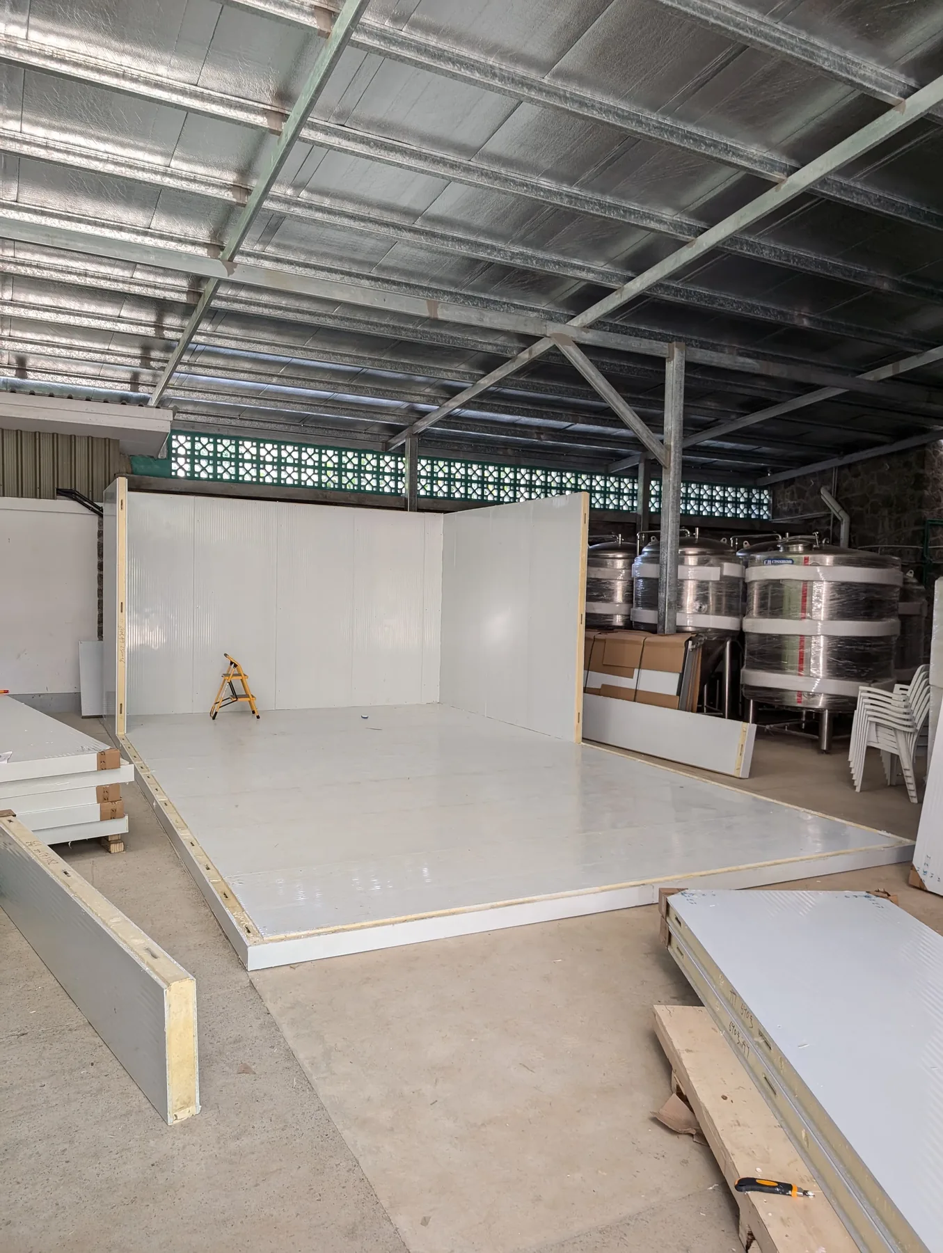 Cold room framing and panel progress